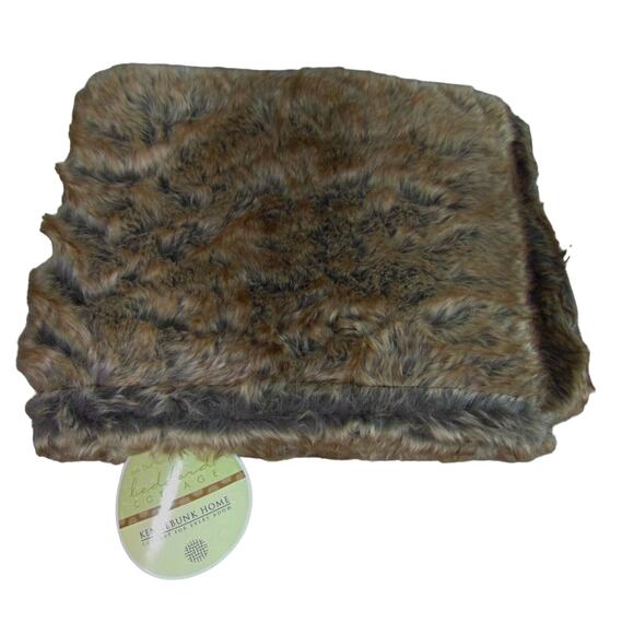 NEW Eskimo Brown Faux Fur & Fleece THROW 50x60 BLANKET Bedford Cottage Kennebunk - Picture 11 of 12
